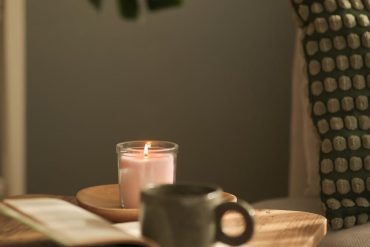Hygge 2026 : intégrer le bien-être cosy à votre routine quotidienne