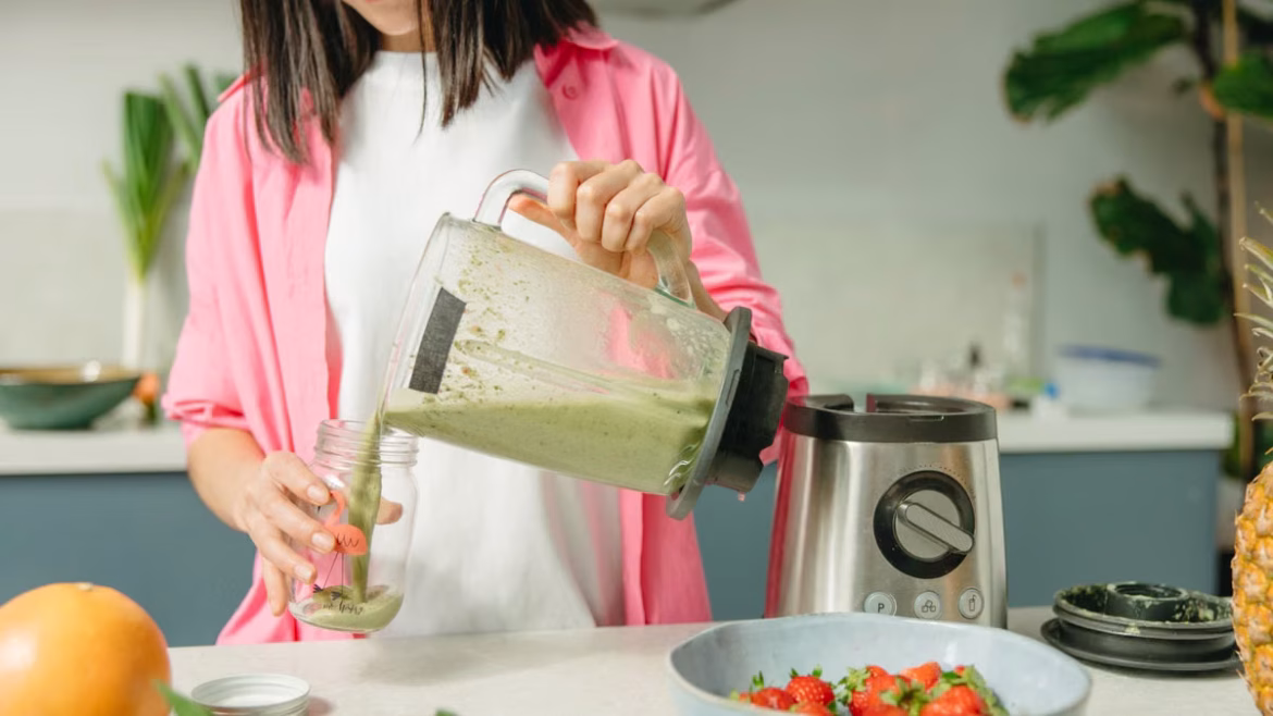 Smoothies anti-inflammatoires été 2026 : 5 recettes