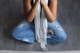 Yoga et concentration au travail : guide complet 2026